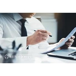 Giám đốc công ty cổ phần phải là cổ đông của công ty hay không?