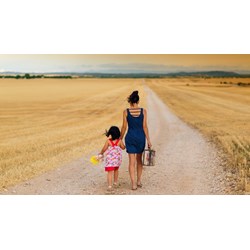 Quyền nuôi con 4 tuổi sau khi ly hôn sẽ thuộc về ai?
