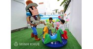 Xây khu vui chơi cho trẻ em ở xân nhà văn hóa thôn có thú phí thì có hợp pháp không ?