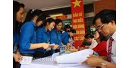 Trưởng thôn được bầu cử phải là Đảng viên ? Tiêu chuẩn được bầu trưởng thôn là gì ?