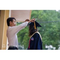 Có nên để con gái tôi ở thành phố làm việc?
