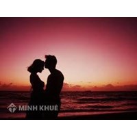 Làm thế nào để ngừng suy nghĩ về mối tình đầu của tôi ?