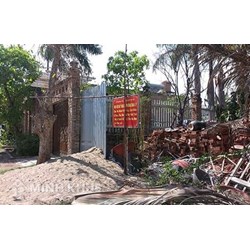 Xử lý vi phạm hành chính khi lấn đất sang nhà hàng xóm