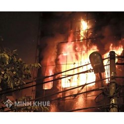 Nhà hàng xóm xảy ra hỏa hoạn cháy lan sang những nhà khác thì có phải bồi thường không ?