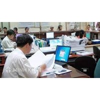 Chuyển ngạch lương từ hợp đồng 68 sang ngạch  viên chức được xác định như thế nào ?