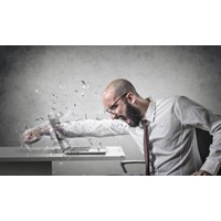 Tự ý đến nhà người khác gây rối, đập phá đồ đạc bị xử lý thế nào?