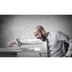 Tự ý đến nhà người khác gây rối, đập phá đồ đạc bị xử lý thế nào?