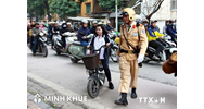Cảnh sát giao thông có được dừng xe để kiểm tra hành chính khi đang lưu thông?