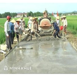 Người dân có được đền bù đất và tài sản khi làm đường nông thôn?