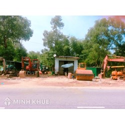Giấy viết tay cho đất cất nhà có đóng dấu của phó chủ tịch xã có hợp pháp không?