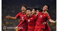 Mua bán, chuyển nhượng cầu thủ bóng đá là dạng hợp đồng gì?