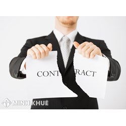 Người sử dụng lao động đơn phương chấm dứt hợp đồng lao động (HĐLĐ) với người lao động (NLĐ) có phải bồi thường không ?