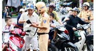 Mua xe máy cũ không sang tên năm 2025 bị phạt bao nhiêu tiền?