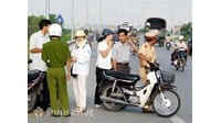 Công an được giữ phương tiện gây tai nạn giao thông trong bao lâu?