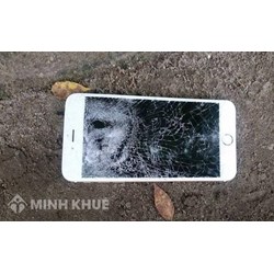 Đập vỡ điện thoại của người khác có bị đi tù không?
