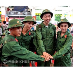 Bị bệnh mãn tính về da có được đi nghĩa vụ quân sự không ? Thời điểm tính tuổi nghĩa vụ quân sự ?