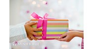 Nhận quà từ nước ngoài gửi về có phải nộp thuế và tính hợp pháp của quà tặng xác định thế nào ? 