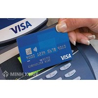 Tự ý lấy thẻ ATM của người khác đi rút tiền thì phạm tội gì ?