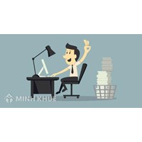 Người sử dụng lao động tự ý chấm dứt hợp đồng, yêu cầu người lao động cam kết bồi thường có đúng luật không?