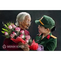 Chế độ ưu đãi đối với bà mẹ Việt nam anh hùng truy tặng
