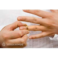 Đơn phương ly hôn khi chồng ngoại tình? Hồ sơ ly hôn cần những gì ?