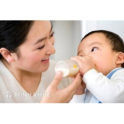 Thay đổi giấy khai sinh cho con khi là mẹ đơn thân ?