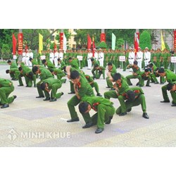 Xin mẫu đơn tình nguyện đi nghĩa vụ công an nhân dân ? Điều kiện phục vụ lâu dài trong quân đội