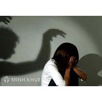 Đụng chạm vùng kín người khác thì bị xử lý như thế nào theo quy định pháp luật hiện hành.