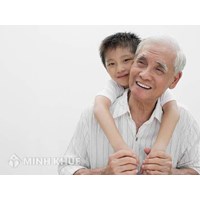 Cấp lại giấy khai sinh cho người cao tuổi thực hiện như thế nào?