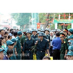 Thủ tục xin tạm hoãn nghĩa vụ quân sự được quy định như thế nào ?