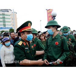 Điều kiện được thăng quân hàm trong quân đội như thế nào?