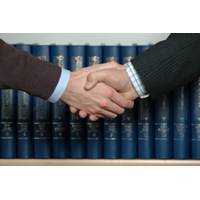 Ủy quyền ký hợp đồng với công ty khi nào thì hợp pháp?