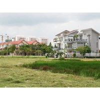 Mức phí làm hợp đồng tặng cho quyền sử dụng đất tại phòng công chứng?