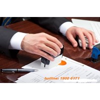 Công chứng hợp đồng tặng cho quyền sử dụng đất phải nộp mức  lệ phí là bao nhiêu ?
