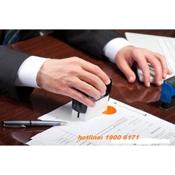 Công chứng hợp đồng tặng cho quyền sử dụng đất phải nộp mức  lệ phí là bao nhiêu ?