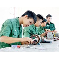 Cách tính tiền trợ cấp xuất ngũ của người công tác trong lực lượng vũ trang nhân dân?
