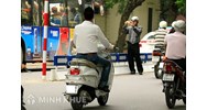 Lỗi chở quá số người quy định và không đội mũ bảo hiểm bị phạt bao nhiêu tiền?