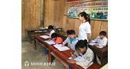 Giáo viên hợp đồng chưa vào biên chế có được hưởng phụ cấp thu hút không? 