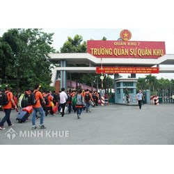 Bố đã từng đi tù có được thi vào trường quân sự ? Đi nghĩa vụ có được ở lại trong quân đội ?