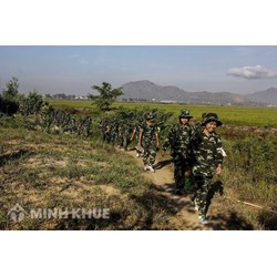 Có bố đang công tác trong quân đội có phải tham gia nghĩa vụ quân sự?