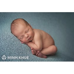 Viên chức sinh con ngoài giá thú có vi phạm pháp luật không?