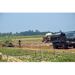 Gây cản trở cho việc sử dụng đất của người khác bị xử phạt thế nào ?