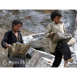 Có được thuê người chưa thành niên làm việc không ?