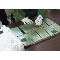 Vận chuyển tiền trái phép phạt bao nhiêu năm tù? Xử lý khi chuyển tiền mà không nhận được hàng ?