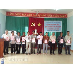 Cấp đất cho hộ gia đình