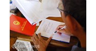 Sai tên trong sổ đỏ thì phải làm thủ tục gì và đến đâu để làm?