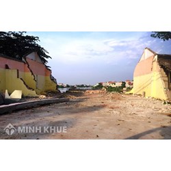 Xử lý hành vi lấn chiếm đất của hàng xóm ?