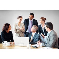 Lao động nước ngoài làm việc cho hai công ty cùng môt vị trí công việc