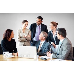 Lao động nước ngoài làm việc cho hai công ty cùng môt vị trí công việc