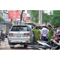 Cho thuê xe tự lái bị khách hàng đem xe đi cầm cố ở tiệm cầm đồ phải làm thế nào?